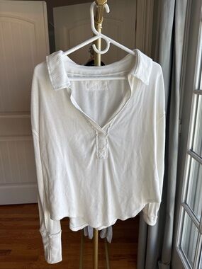 Women’s Classic White Long-Sleeve Henley Top